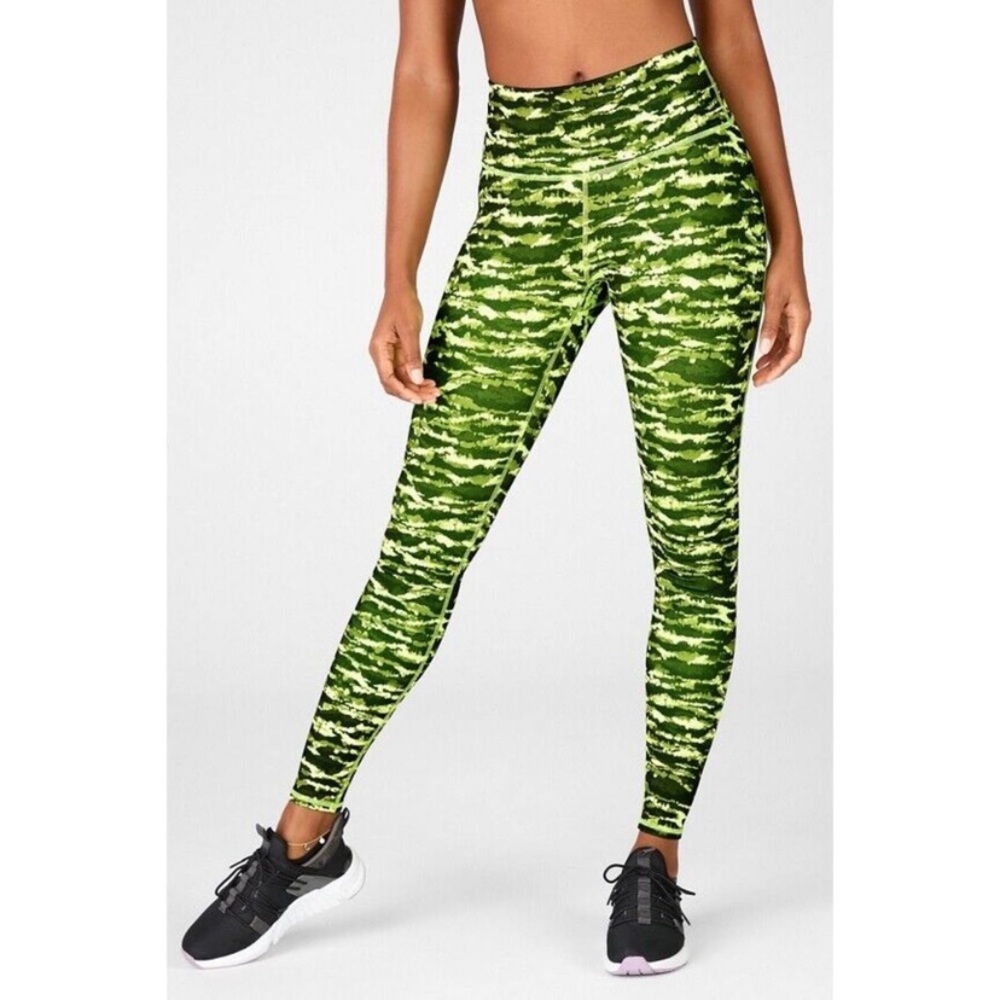 Fabletics High-Waisted Powerhold Legging Sour Apple Tigress Size XS